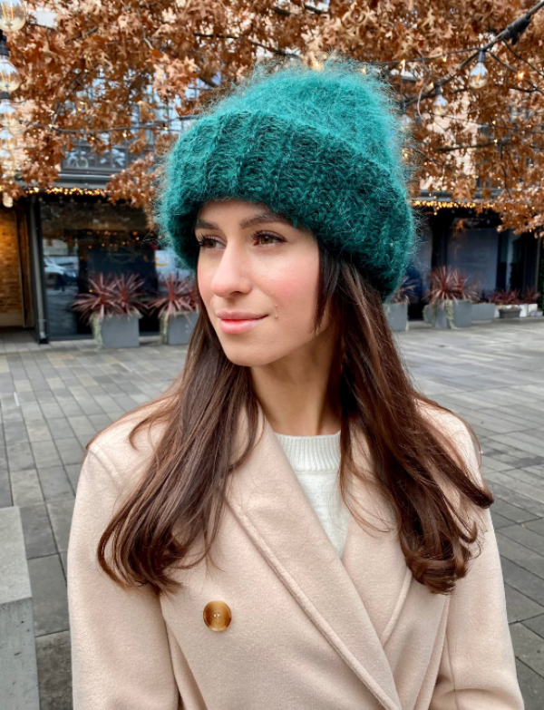 Topi Beanie Rajut Berbulu